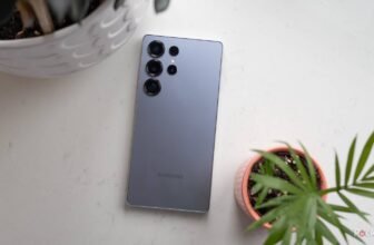 My Galaxy telephone auto-reboots itself as soon as every week