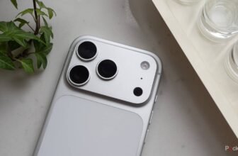 It is lastly the yr of the telephoto digital camera, and I could not be happier