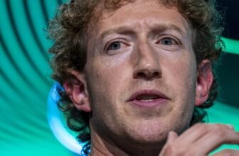 Meta Loses Its Chief Income Officer as Zuckerberg Tries to Win the AI Race
